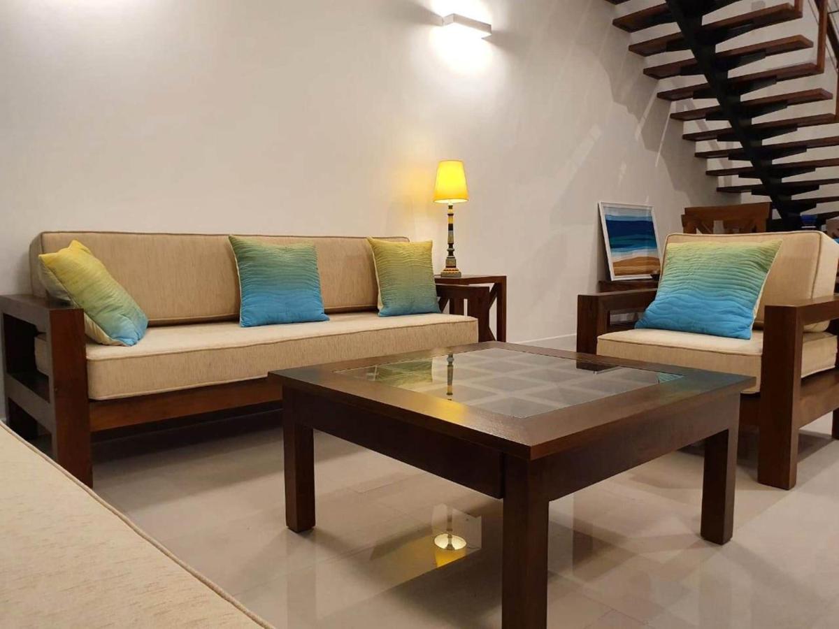 Hasara Oceanfront Apartments 高尔 外观 照片