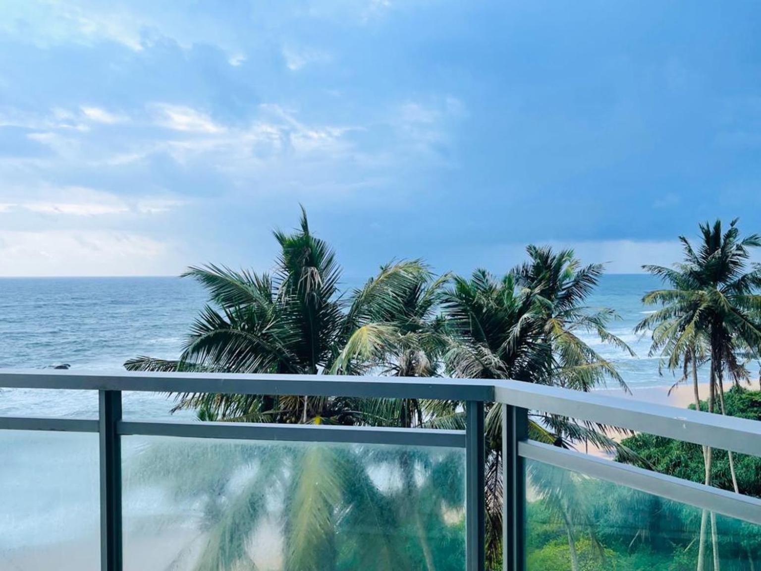 Hasara Oceanfront Apartments 高尔 外观 照片