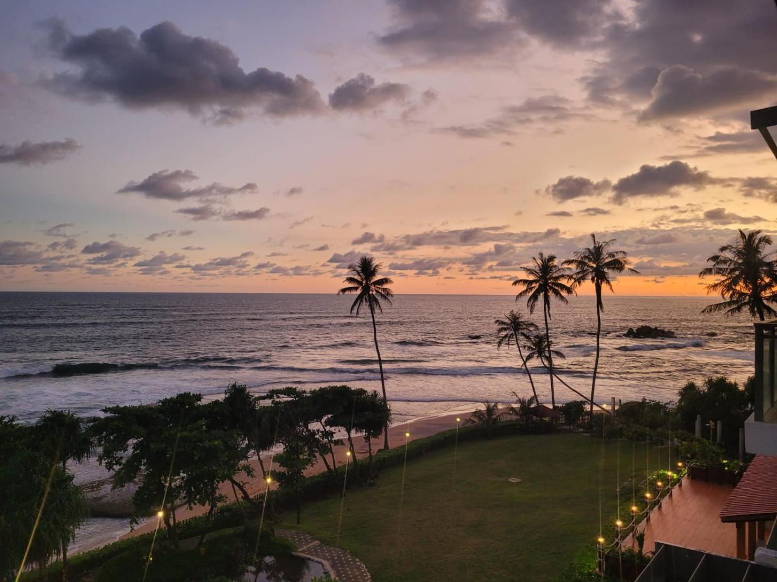 Hasara Oceanfront Apartments 高尔 外观 照片